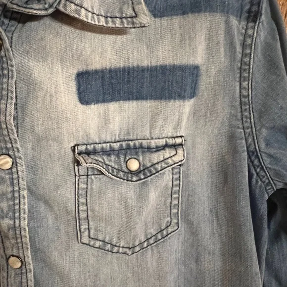 American Eagle Denim Shirt Retro Vintage Look Pearl Buttons Western Women's M - Picture 3 of 9
